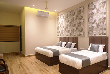 Hotel Seven Grand Vijayapura